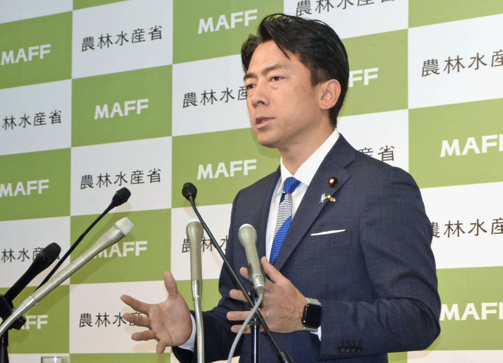 小泉農相異例の発言、農家反発も　コメ緊急輸入に言及「聖域ない」